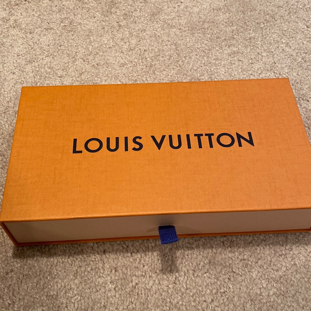 New Louis Vuitton box and dust bag